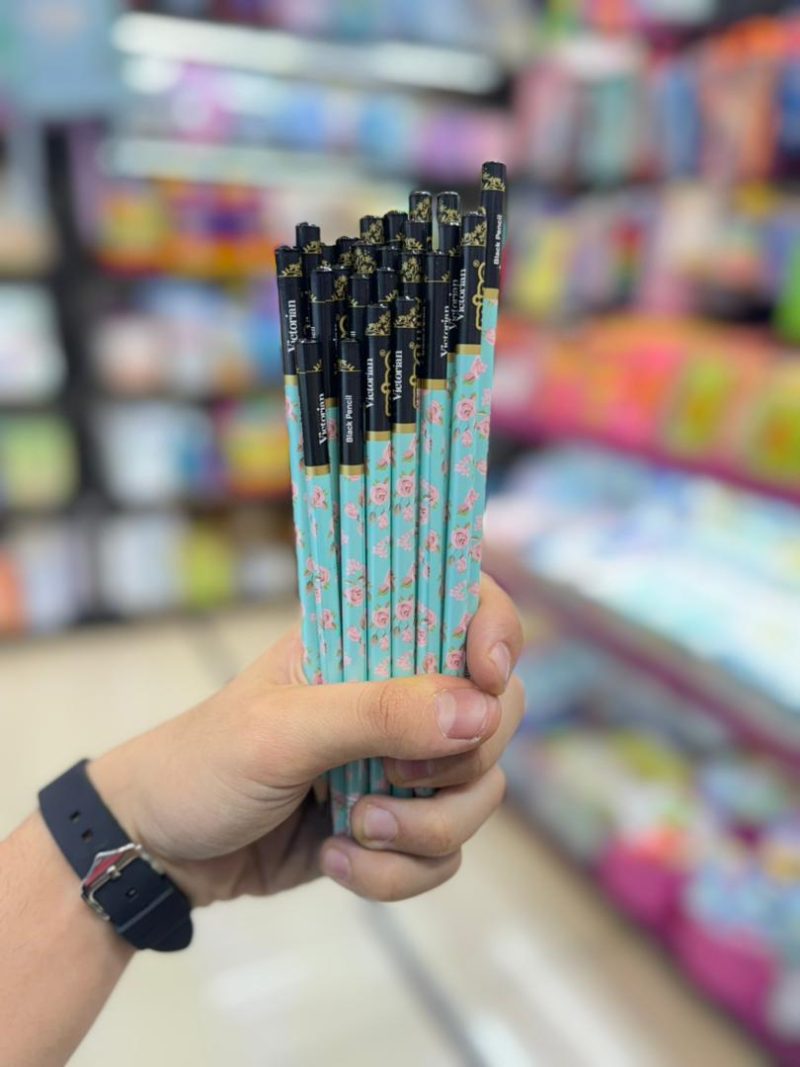 Round fantasy pencil of the mine brand with flower design11