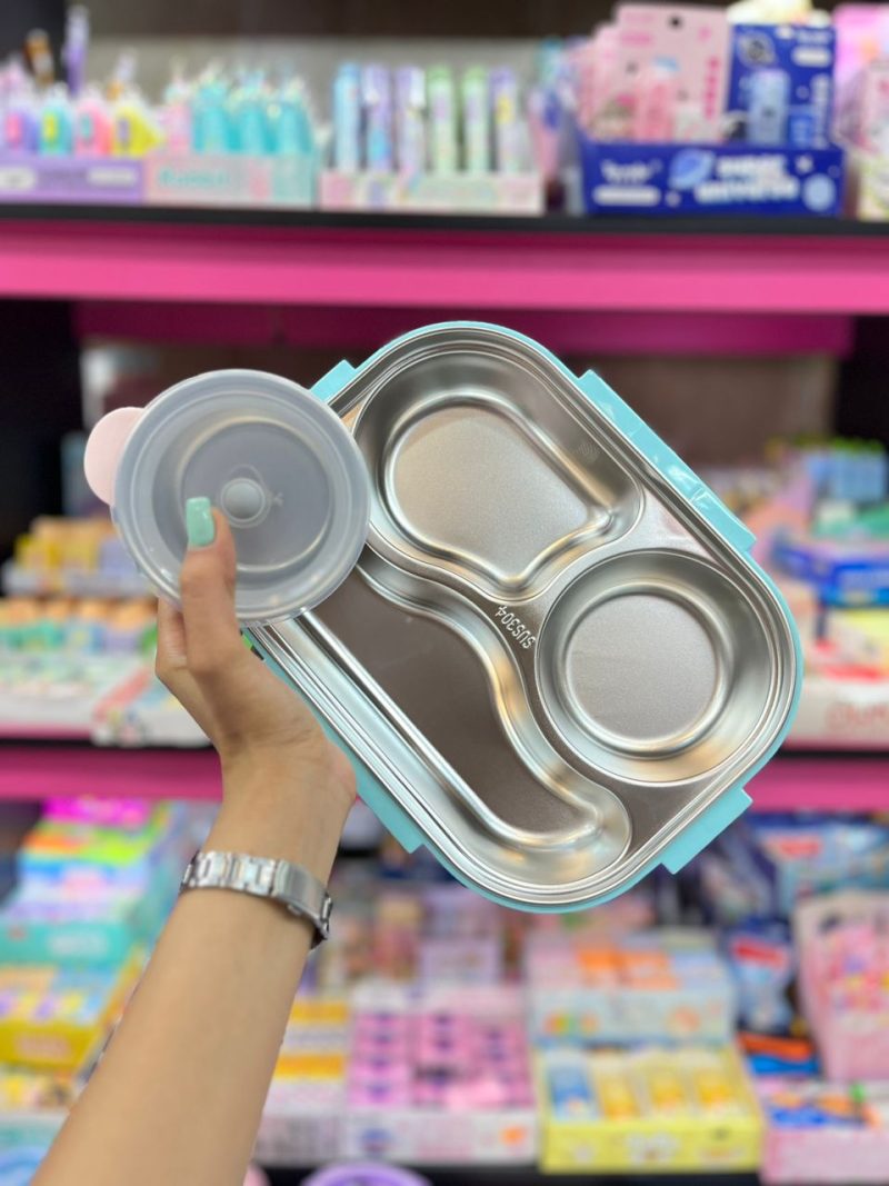 Three-part stainless steel dish with a spoon7