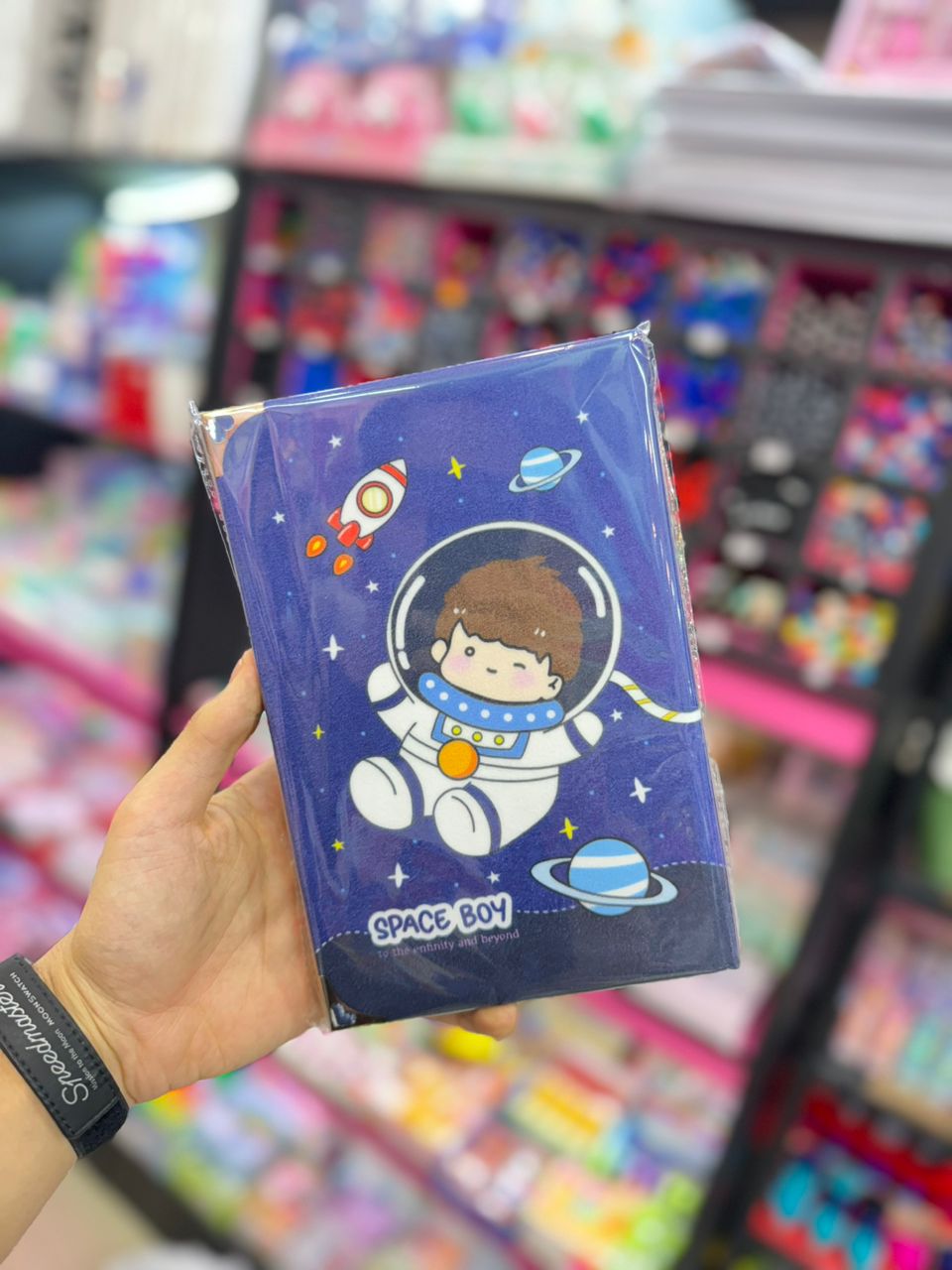 Notebook of 100 sheets of hard cover with astronaut fabric cover قیمت دفتر 100 برگ جلد سخت