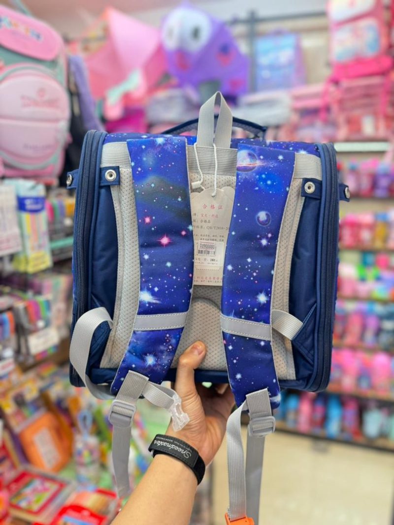 Astronaut backpack4